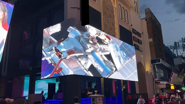 Écran LED 3D pour l'extérieur