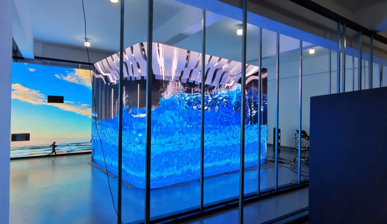 ZHIYU TI Series Outdoor LED Display IP65 Rated Video Wall