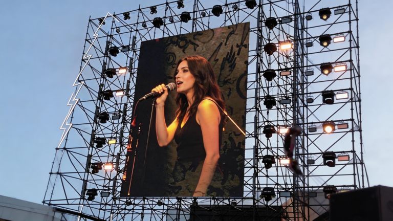 Concert LED Screen Rental Advantages: How Stadium LED Displays Create Unforgettable Live Moments